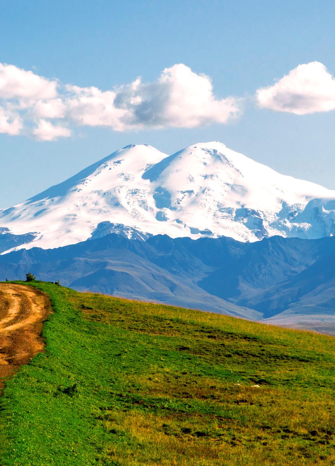 Climbing to Mt. Elbrus 2024